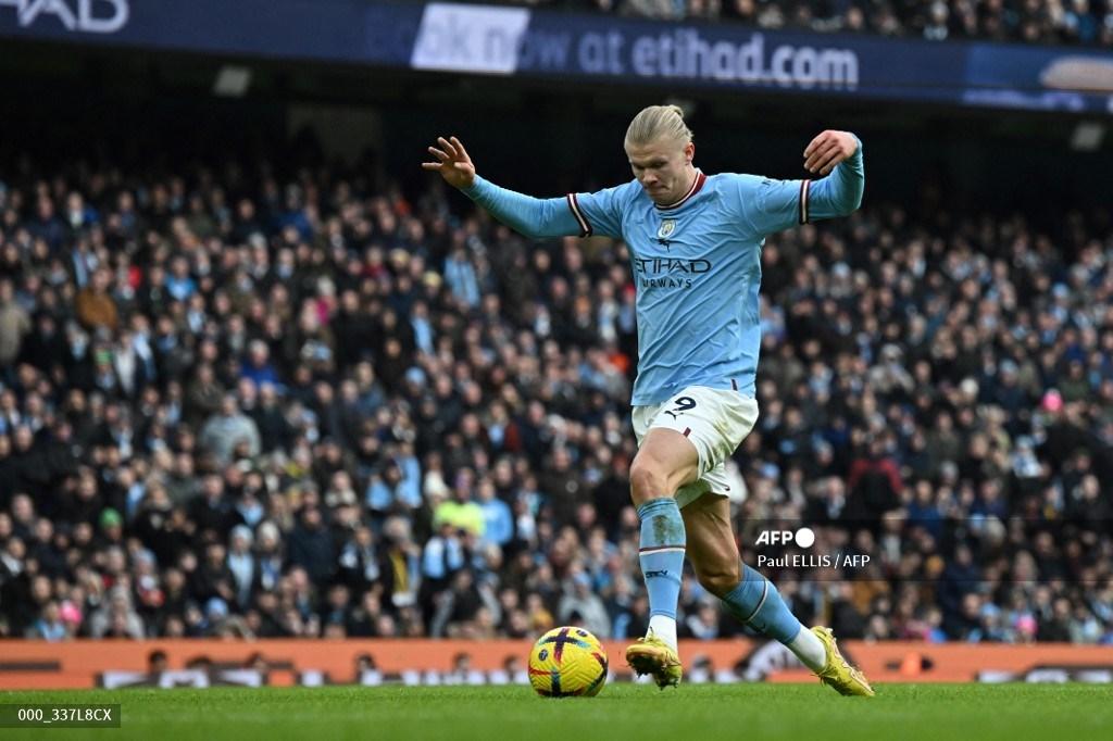 striker-norwegia-manchester-city-erling-haaland-berlari.jpg