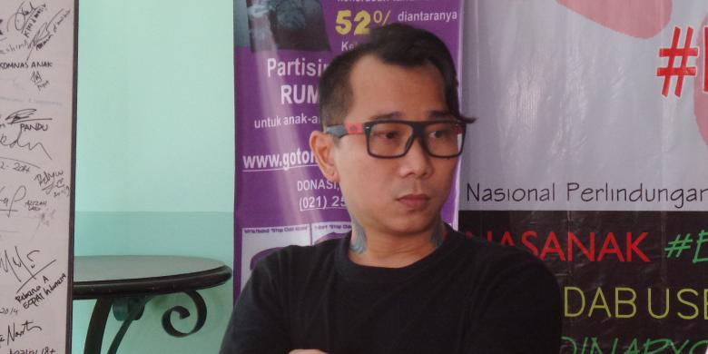 suami-artis-peran-sheila-marcia-pemain-drum-kiki-mirano_20160430_182338.jpg