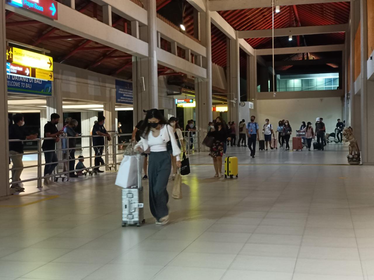 suasana-di-bandara-ngurah-rai.jpg