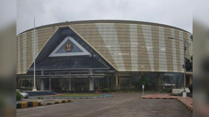 suasana-di-kampus-unpad-jatinangor-sumedang-kamis-2632020.jpg