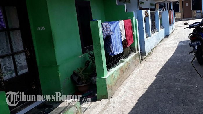 suasana-lingkungan-rumah-tkw-yang-tewas-di-malaysia-aidah-tursinawati_20171015_231850.jpg
