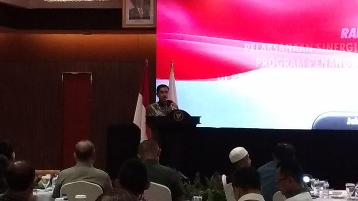 suhardi-alius-dalam-acara-penyerahan-hasil-laporan.jpg