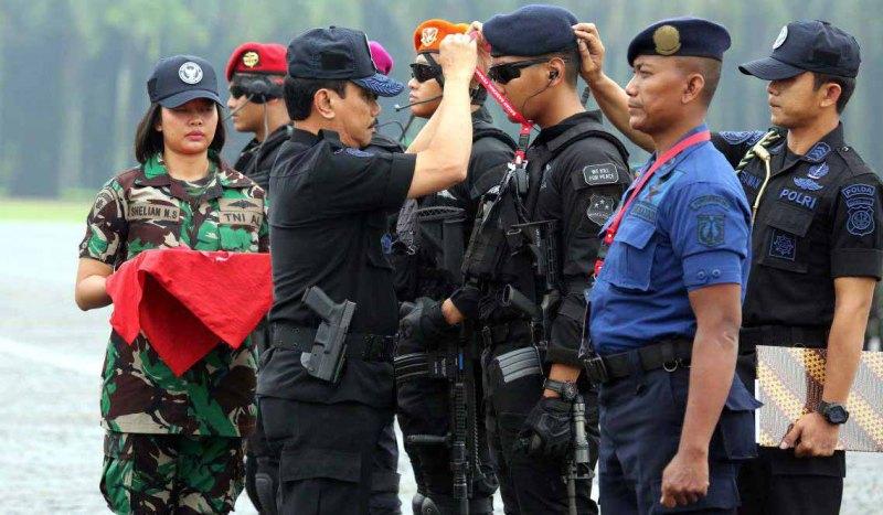 suhardi-alius-dan-pasukan-antiteror.jpg