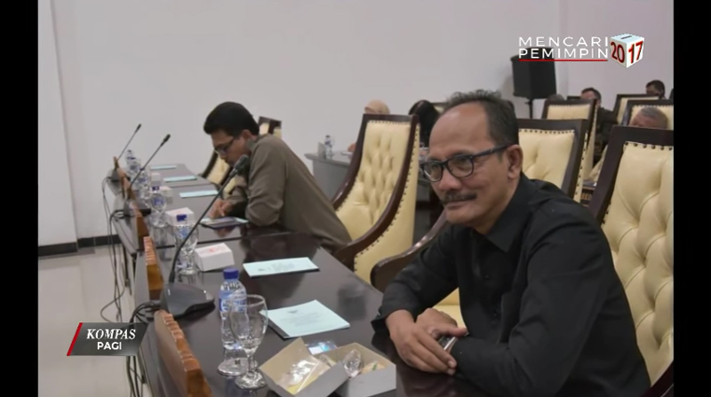 suhartono-anggota-dprd-kebumen-yang-ditangkap-kpk_20161016_144732.jpg