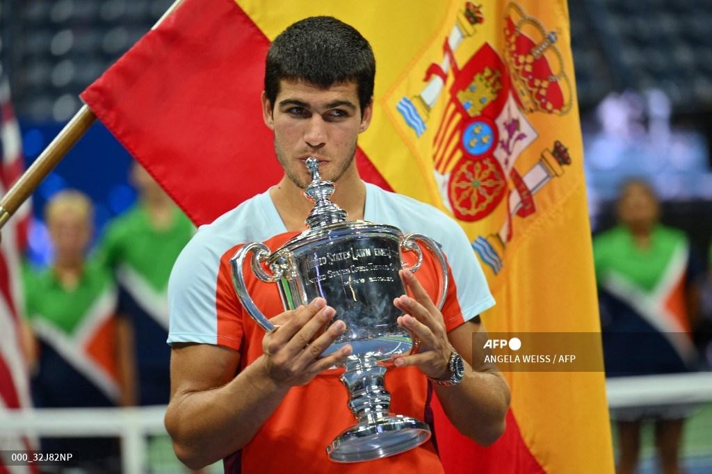 sukses-raih-juara-as-terbuka-carlos-alcaraz-mendapat-ucapan-selamat-dari-real-madrid.jpg