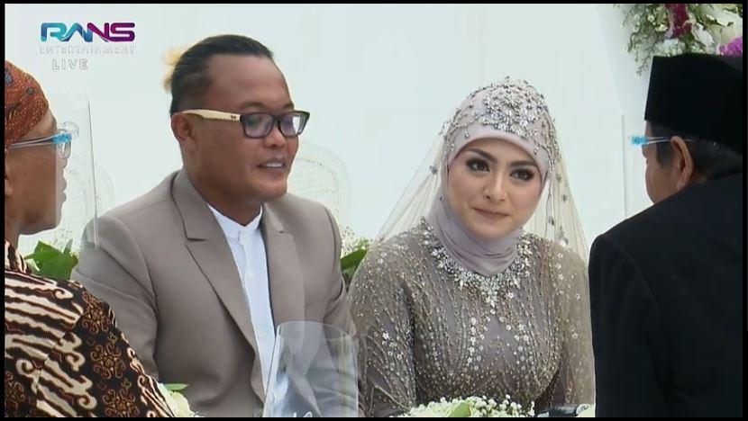 sule-meminang-nathalie-holscher-dengan-maskawin-yang-cukup-fantastis.jpg
