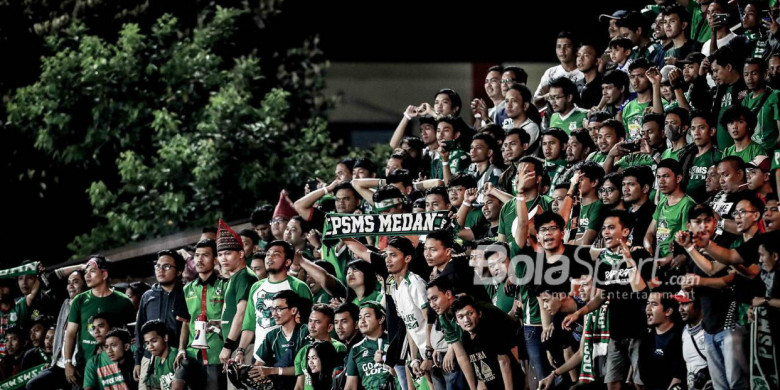 suporter-psms-medan-menyaksikan-laga-liga-1_20180805_035640.jpg