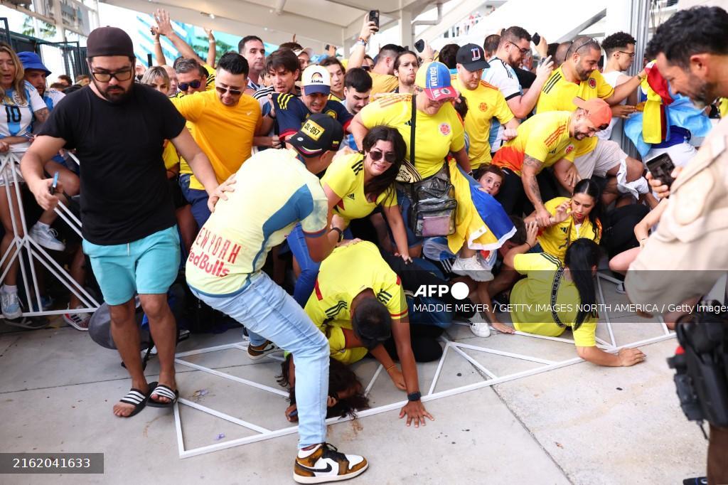Final Copa America 2024 Diwarnai Kerusuhan Suporter, Laga Argentina vs Kolombia Ditunda