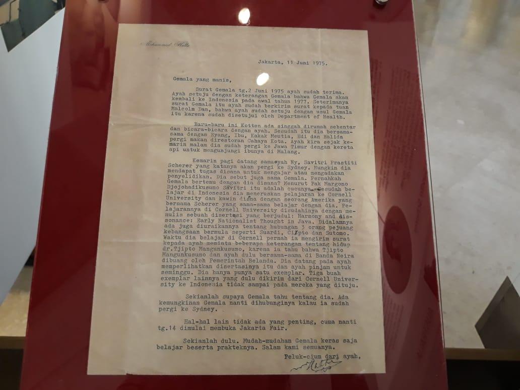 Porno video osmirlar uchun divan oyinlar