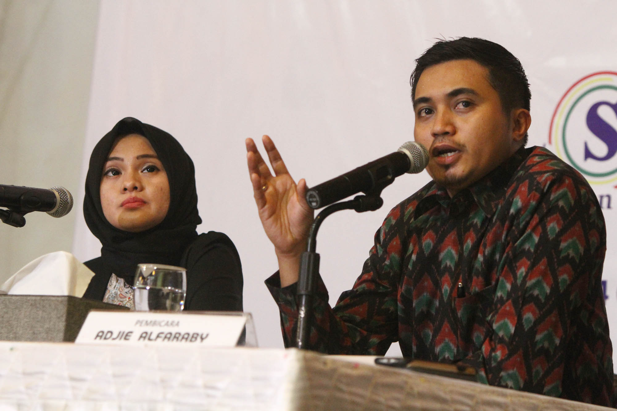 survei-lsi-ahok-potensial-kalah_20161004_161227.jpg