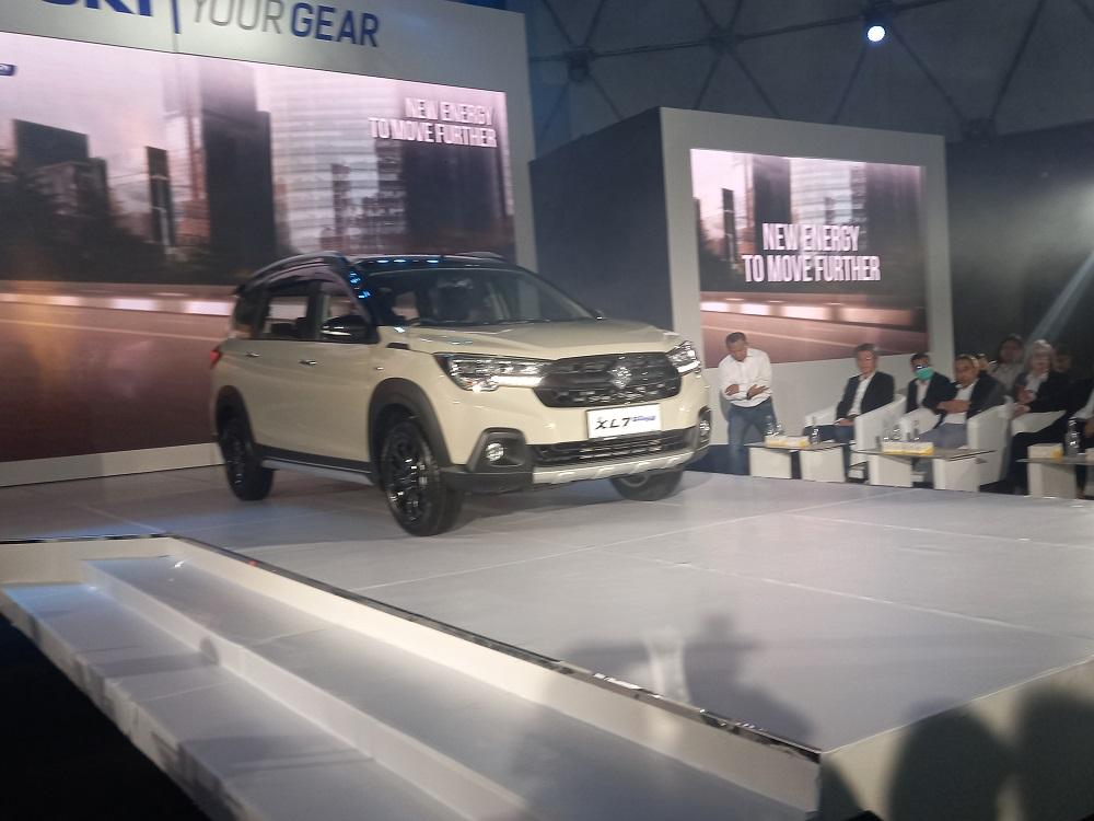 suv-suzuki-new-xl7-hybrid-saat-diluncurkan-di-jakarta.jpg