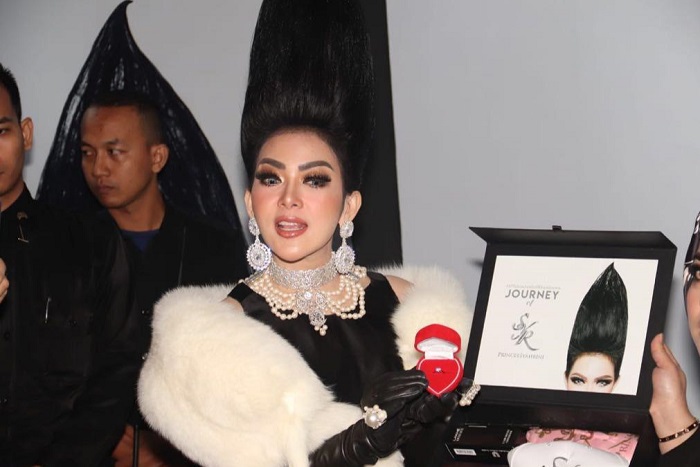 Syahrini Blak-blakan: Alasan Belum Menikah Hingga Pertemuan Pertama dengan Anang Hermansyah