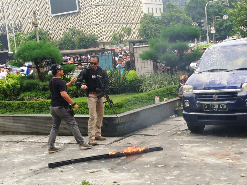 syuting-fim-bom-thamrin_20180422_095550.jpg