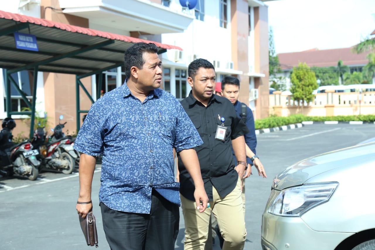 tak-wajib-lapor-13-perusahaan-dijatuhkan-sanksi.jpg
