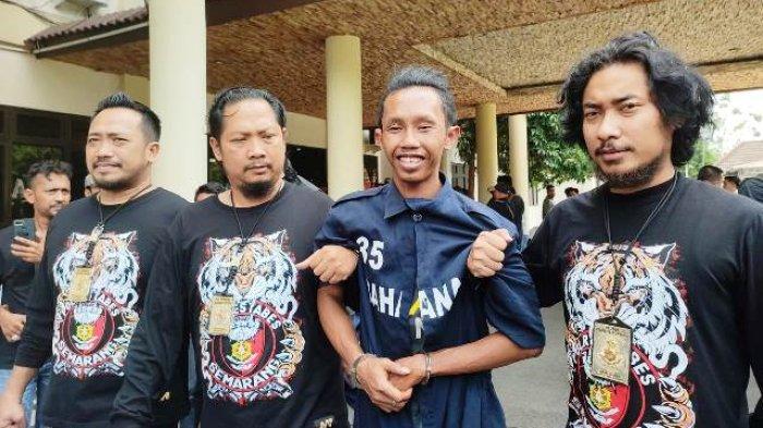 tampang-pembunuh-bos-galon-di-semarang.jpg