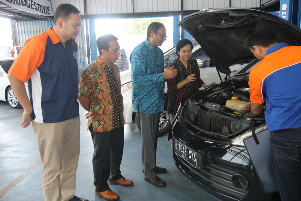 tata-motors-bekerjasama-dengan-pebee-garag_20170502_153642.jpg