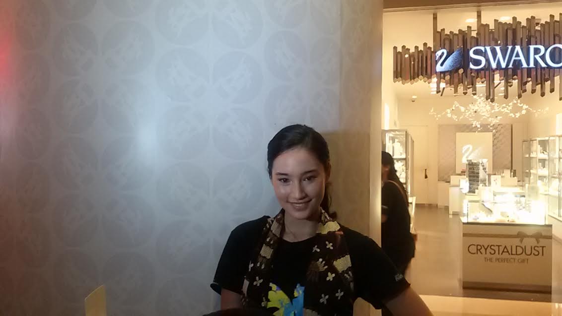 tatjana-saphira-yang-gemar-menari_20161121_005828.jpg