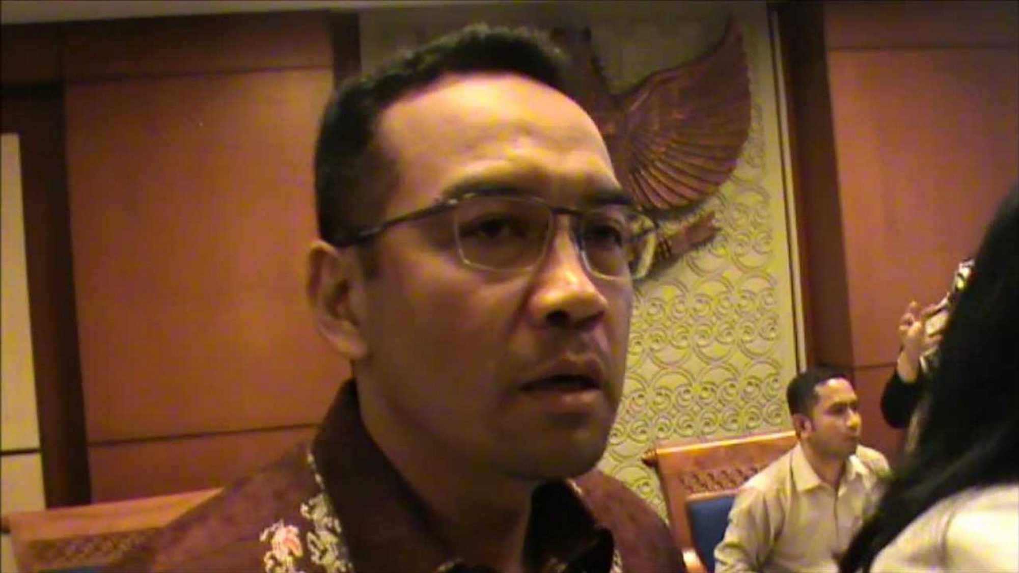 teguh-juwarno-hadiri-sidang-kasus-pelindo-ii-di-dpr-ri_20151029_104251.jpg