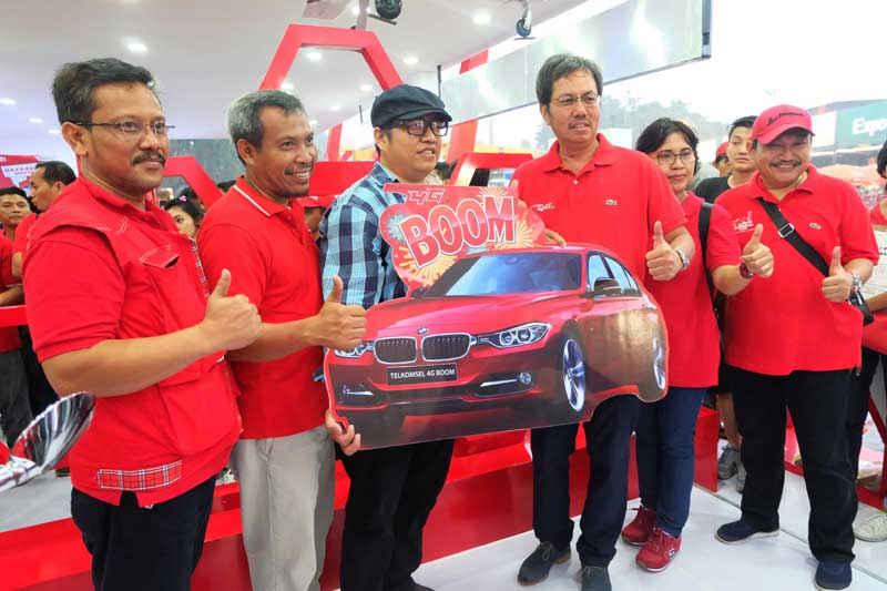 telkomsel-jakarta-fair_20160718_100310.jpg