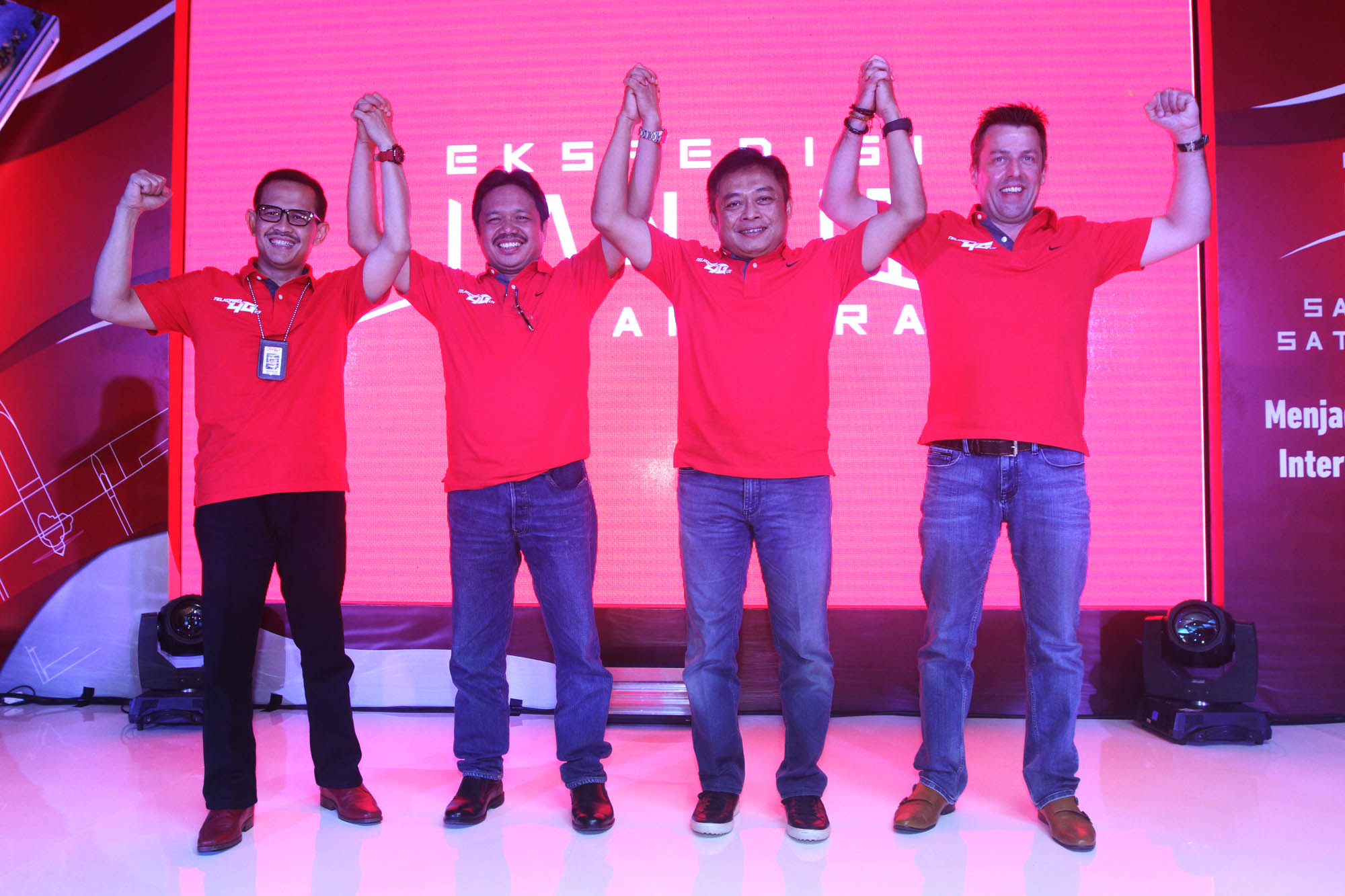 telkomsel-luncurkan-ekspedisi-langit-nusantara_20160414_230057.jpg