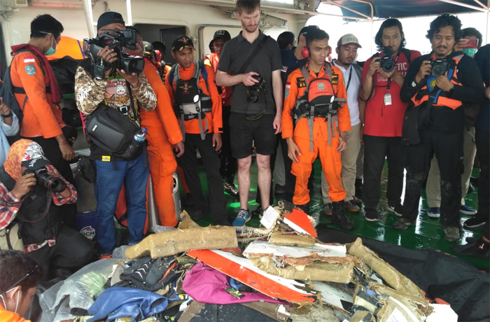 temuan-properti-milik-penumpang-lion-air-jt-610_20181030_140522.jpg