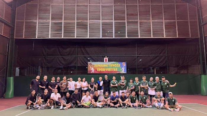tennis-manggis.jpg