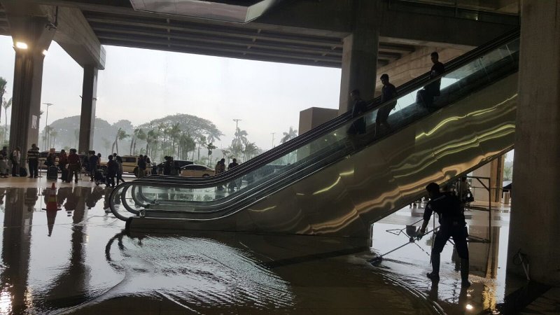 terminal-3-banjir_20160814_181022.jpg