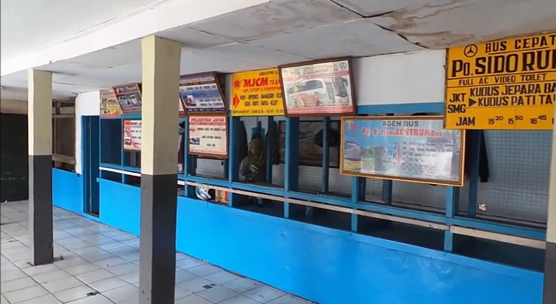 terminal-pulogadung-masih-sepi-dari-pemudik_20150710_184232.jpg