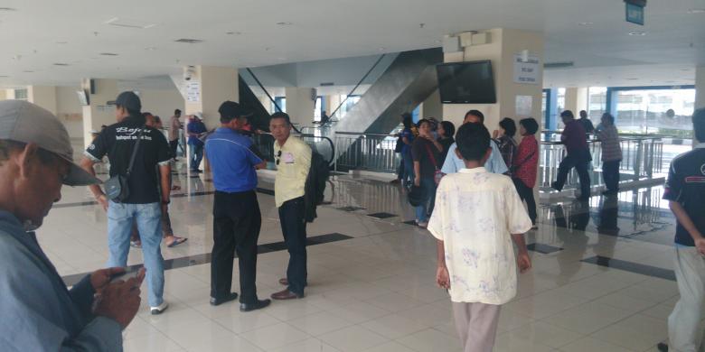 terminal-terpadu-pulogebang-jakarta-timur_20160703_141436.jpg