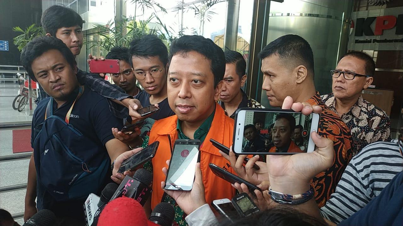 tersangka-penerima-suap-ka.jpg