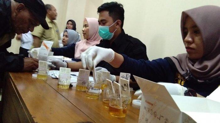 tes-urine-di-lingkungan-dinas-lh-tangerang.jpg