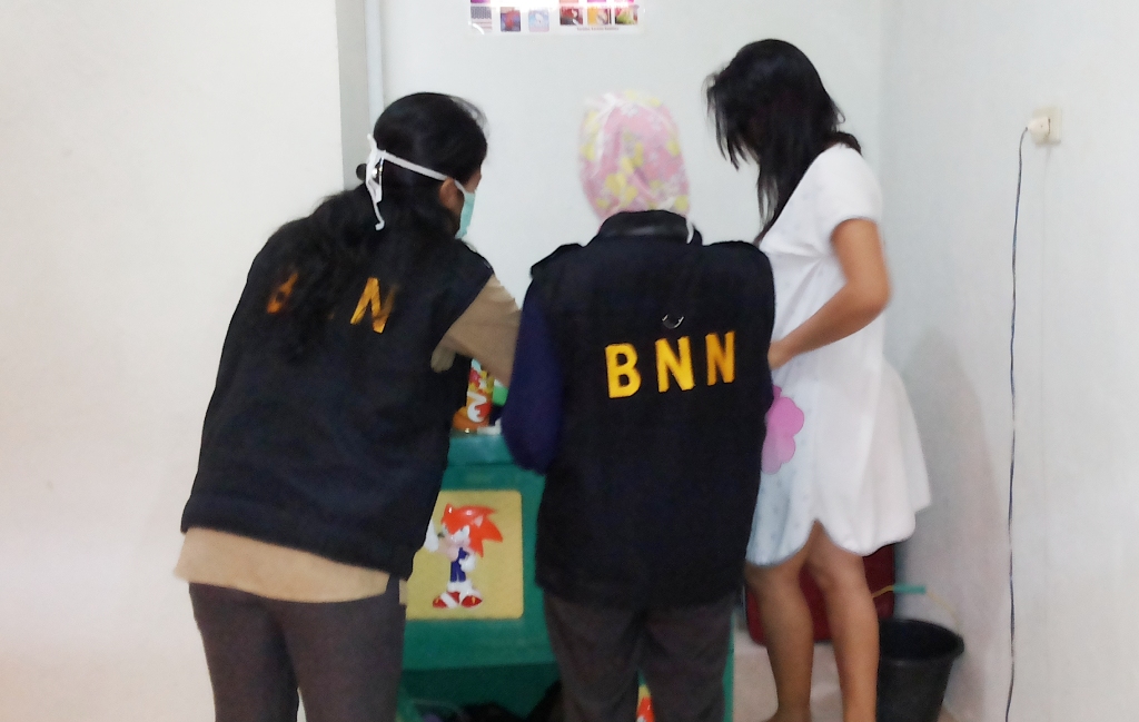 tes-urine_20160317_152158.jpg