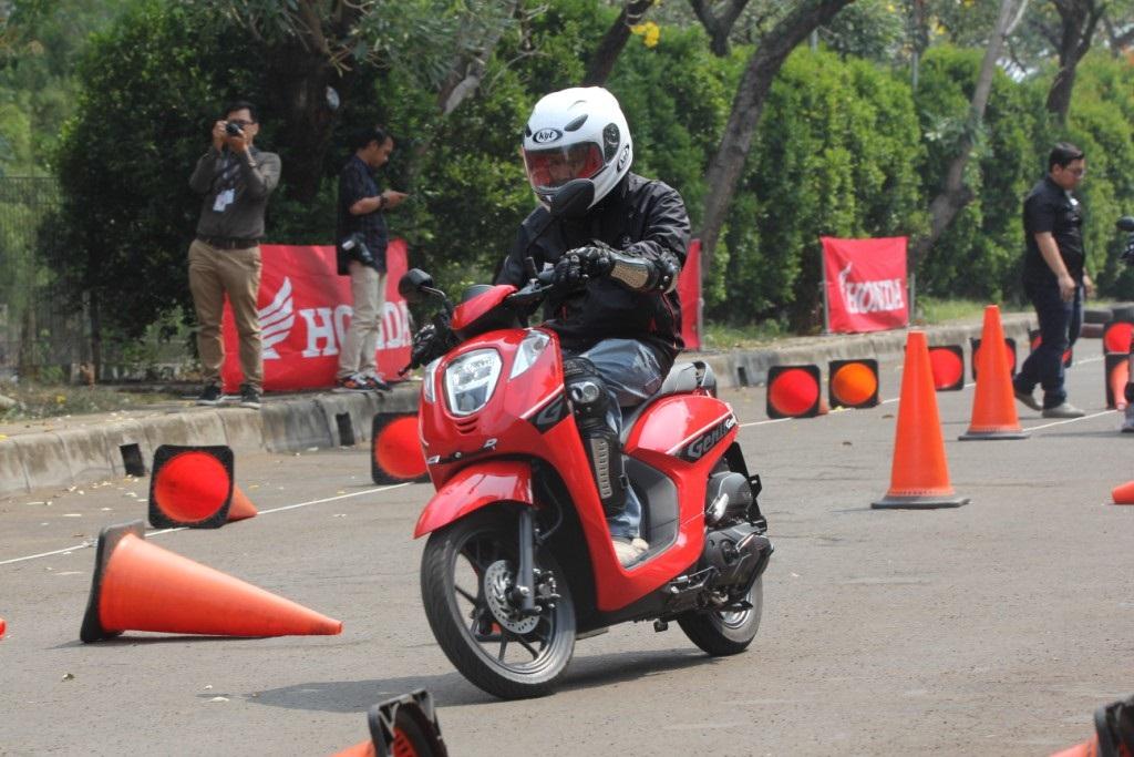 test-ride-honda-genio.jpg