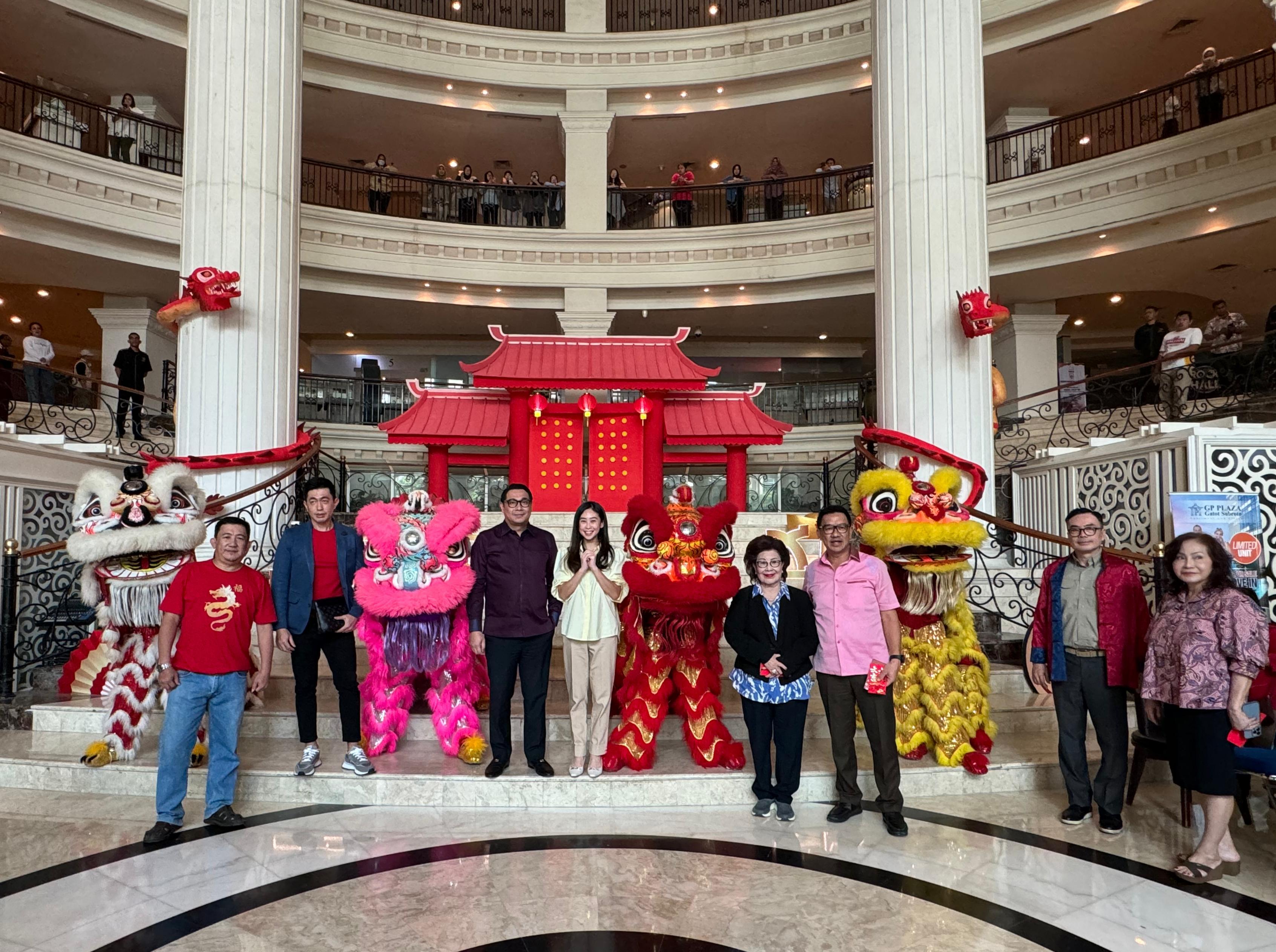 Komunitas Pegiat Budaya Barongsai Dragon Heart Meriahkan Imlek di The Bellezza