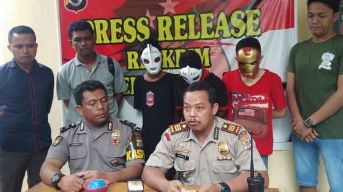 tiga-pelajar-berurusan-dengna-polisi-lantaran-nekat-curi-emas.jpg