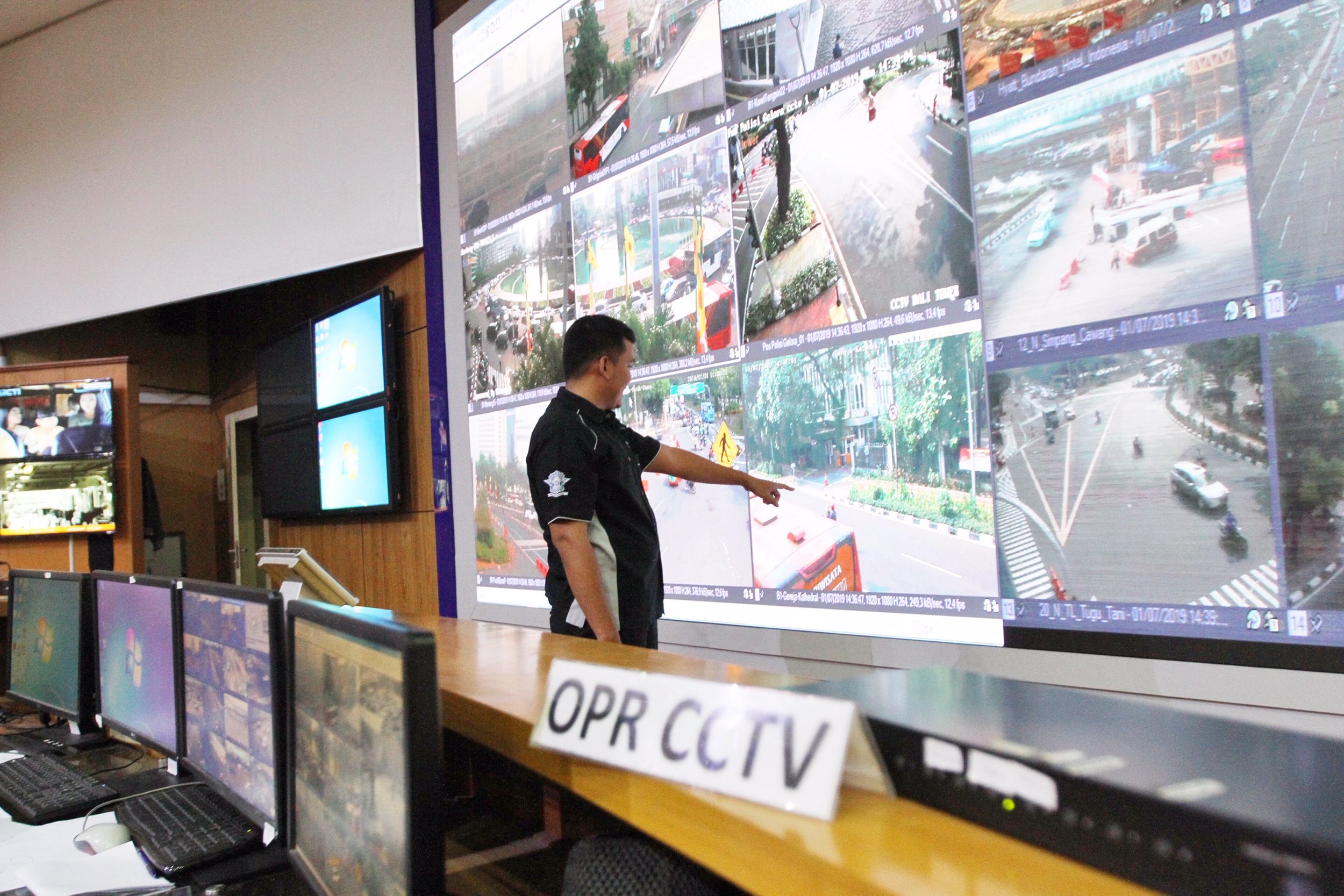 tilang-elektronik-atau-electronic-traffic-law-enforcement-etle_20190701_155357.jpg