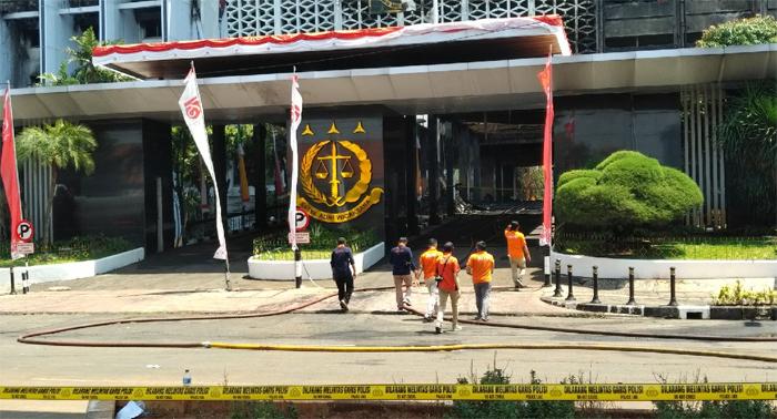 tim-inafis-selidiki-kebakaran-di-gedung-kejagung.jpg