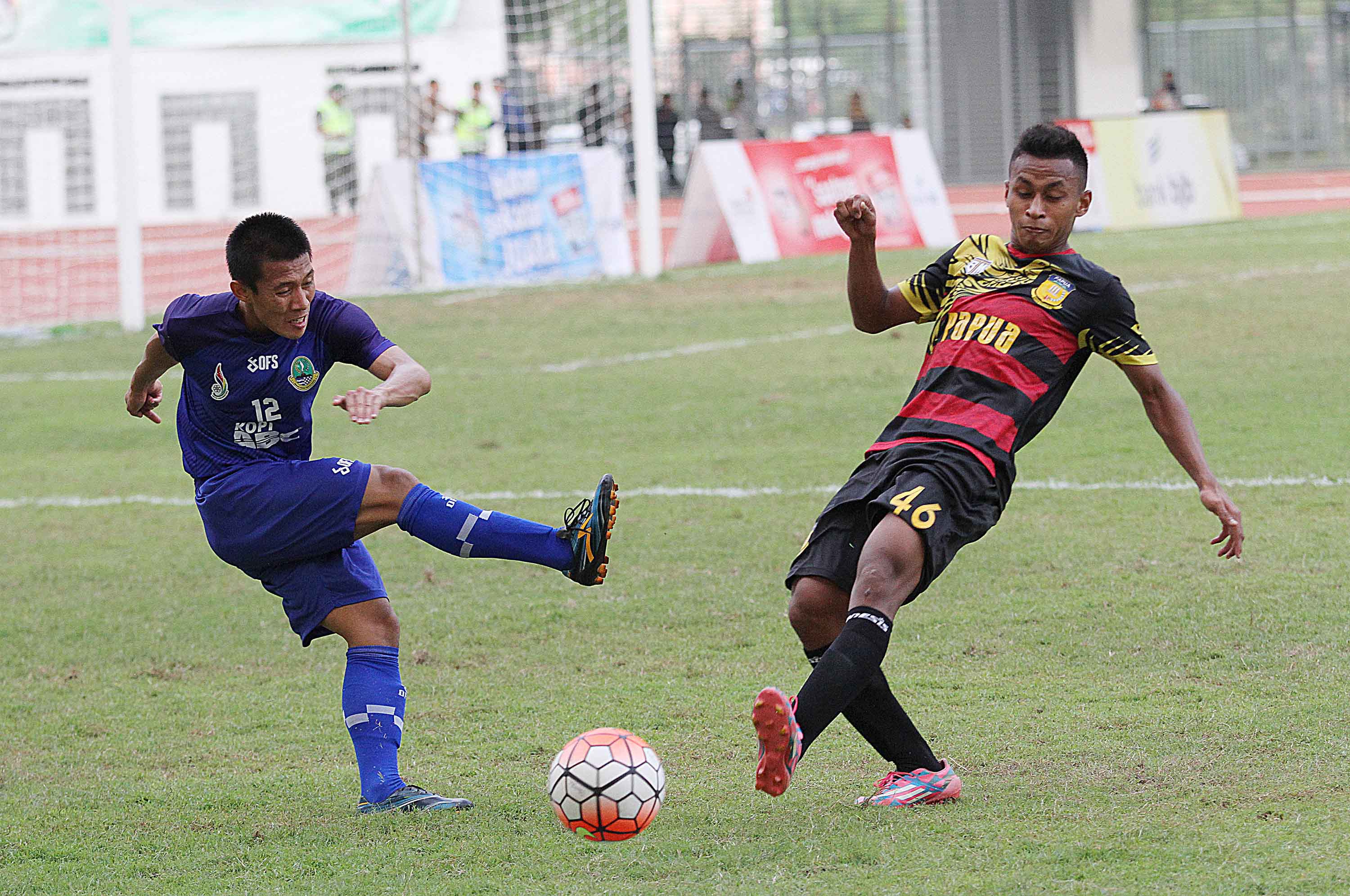 tim-sepakbola-jabar-masuk-final-kalahkan-papua-di-pon-xix_20160929_122208.jpg