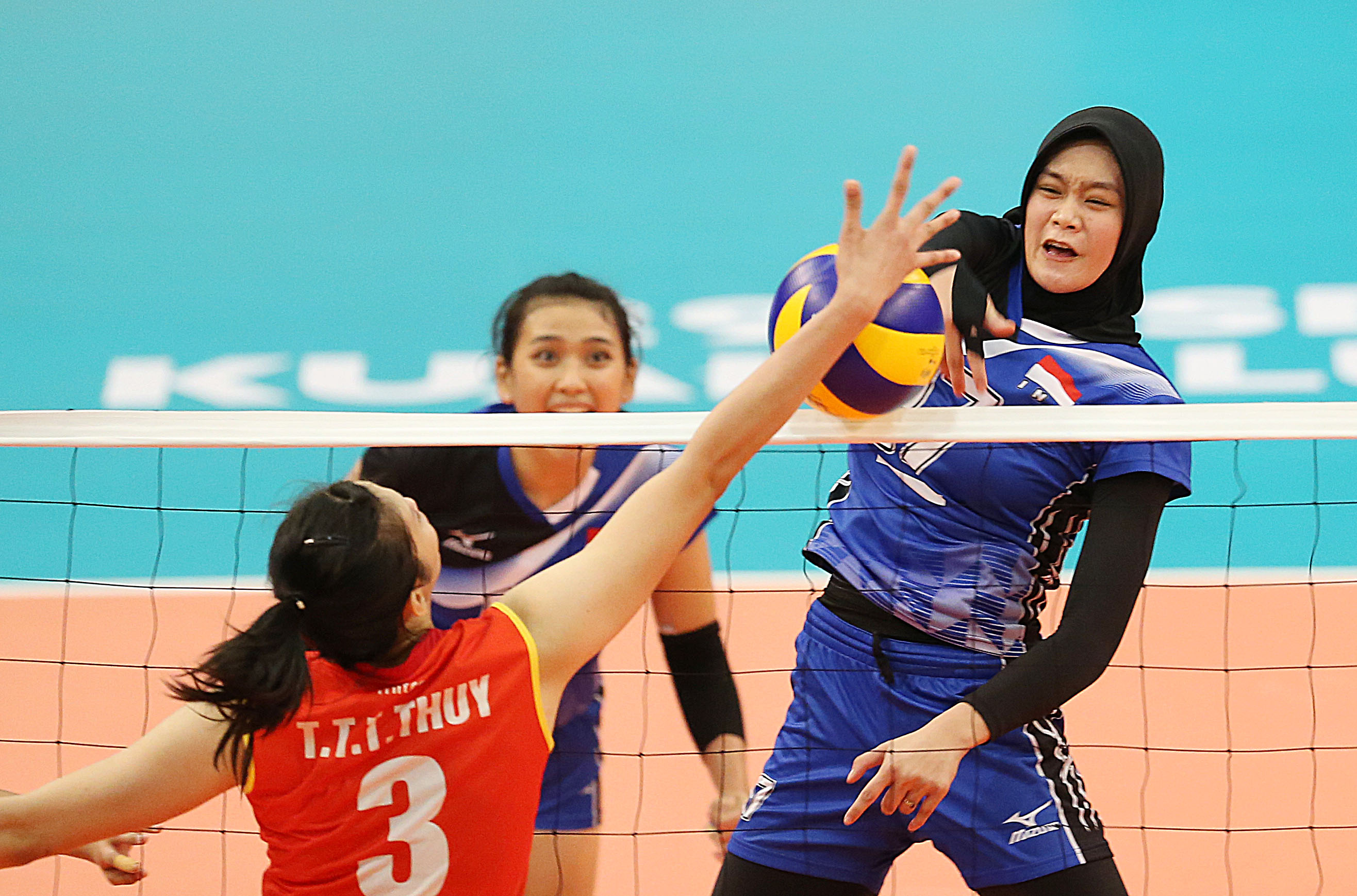 tim-voli-putri-indonesia-kalahkan-tim-putri-thailand_20170826_145335.jpg
