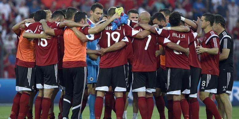 timnas-albania-mencetak-sejarah-lolos_20151012_022944.jpg