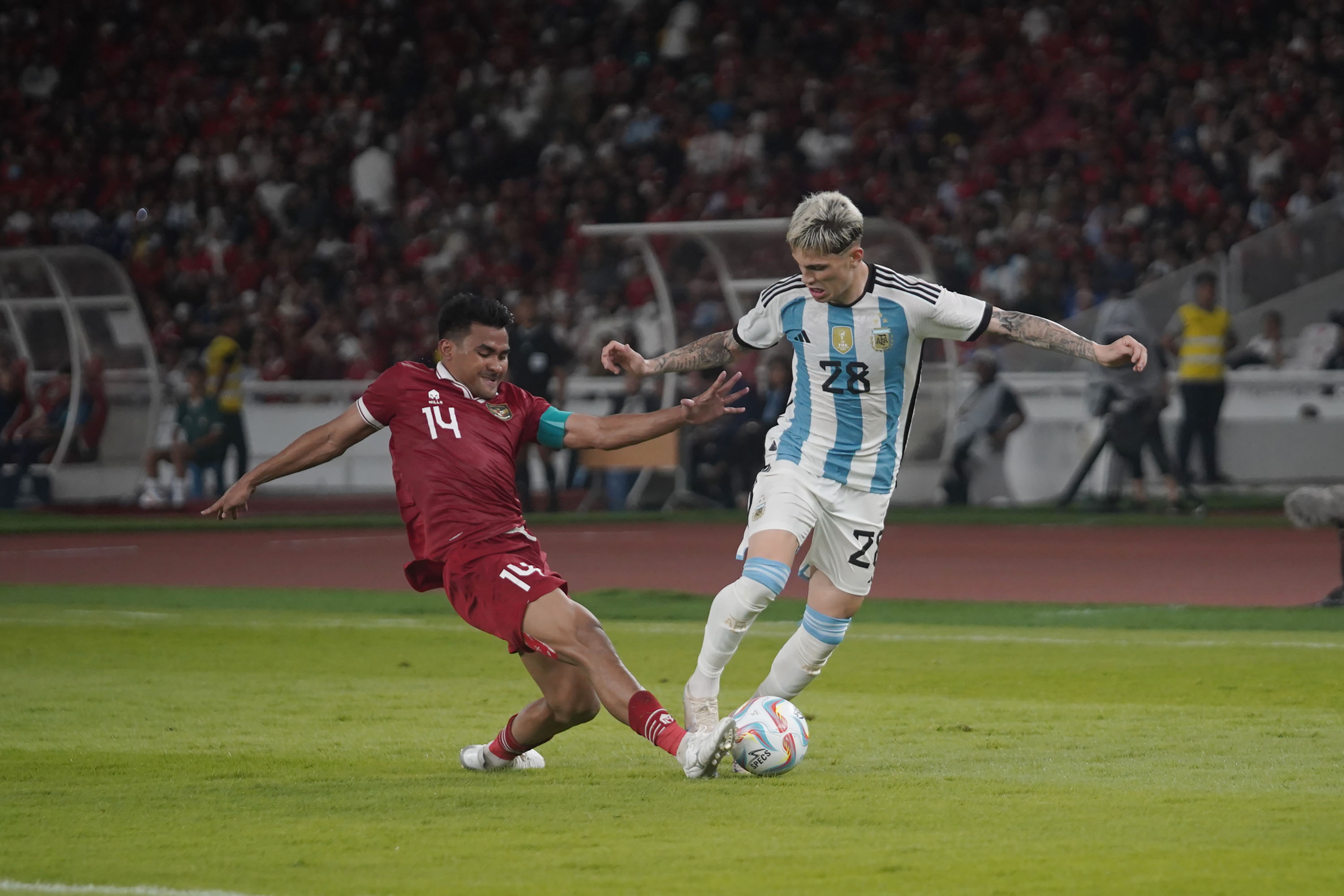 timnas-indonesia-ditekuk-argentina-2-0_20230620_015012.jpg