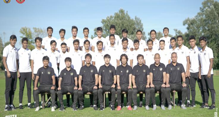 timnas-indonesia-u-19-berfoto-bersama.jpg
