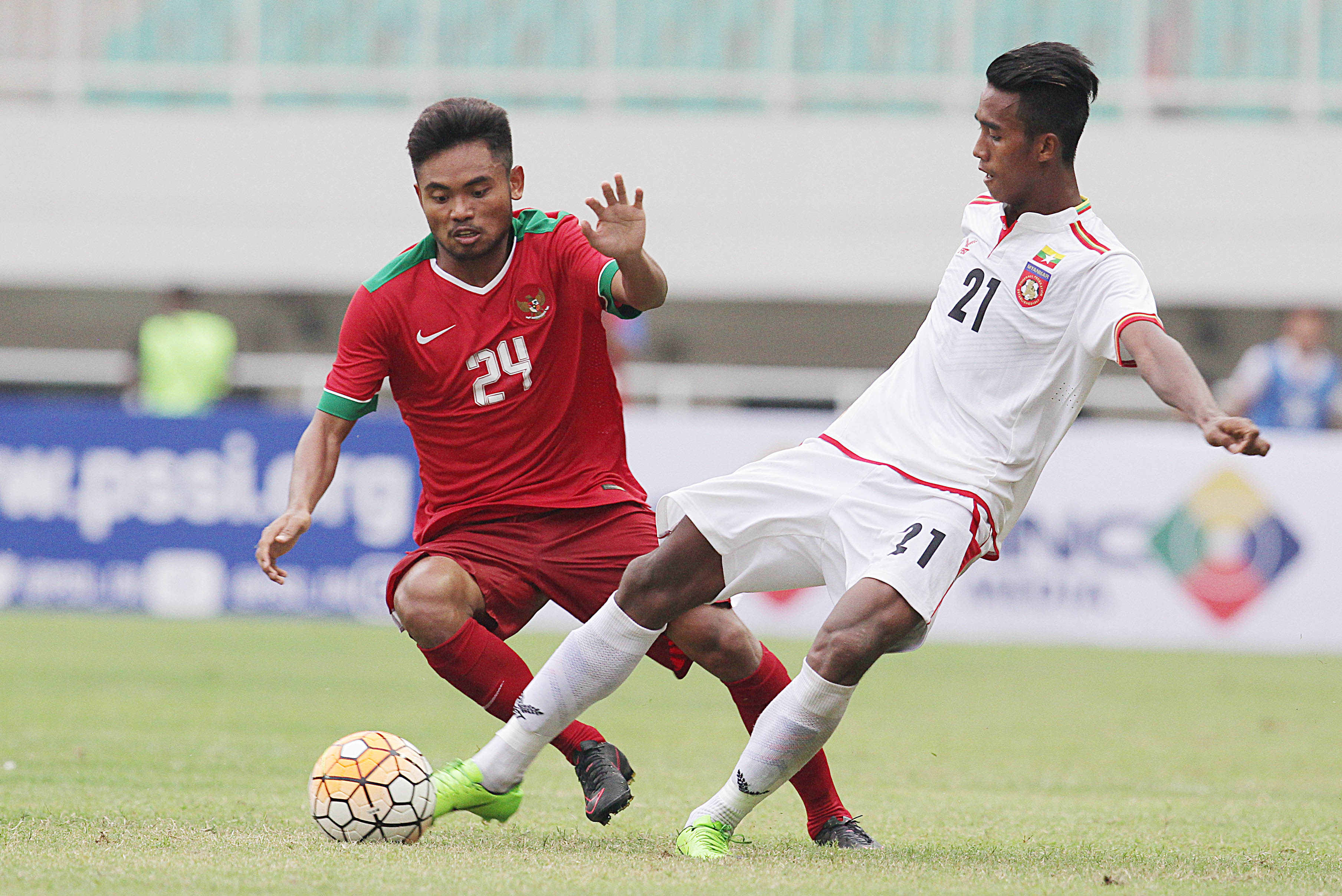 timnas-indonesia-u-22-melawan-myanmar-u-22_20170321_205406.jpg