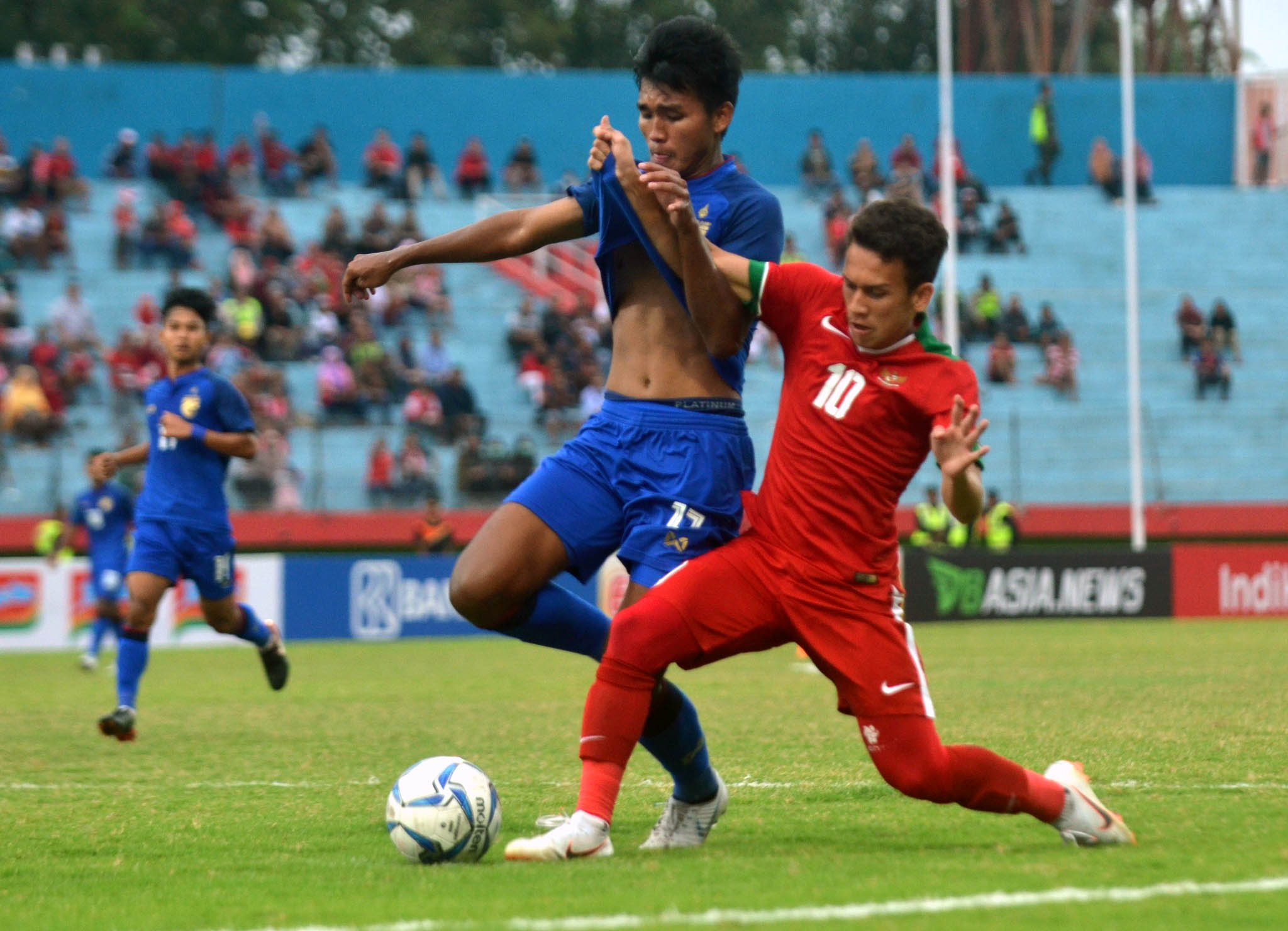 timnas-indonesia-u19-raih-juara-tiga-piala-aff-u19_20180714_212818.jpg