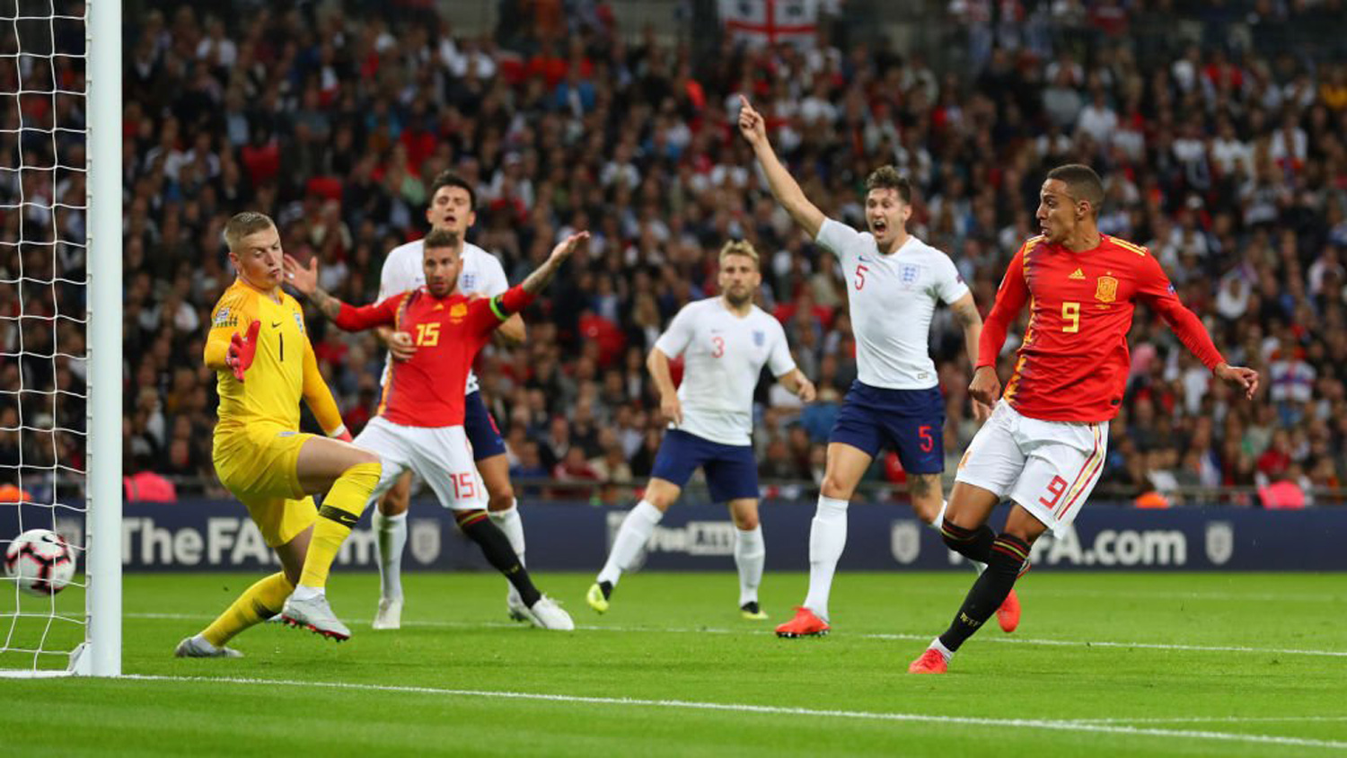 timnas-inggris-vs-timnas-spanyol-rodrigo-moreno-1_20180909_053527.jpg