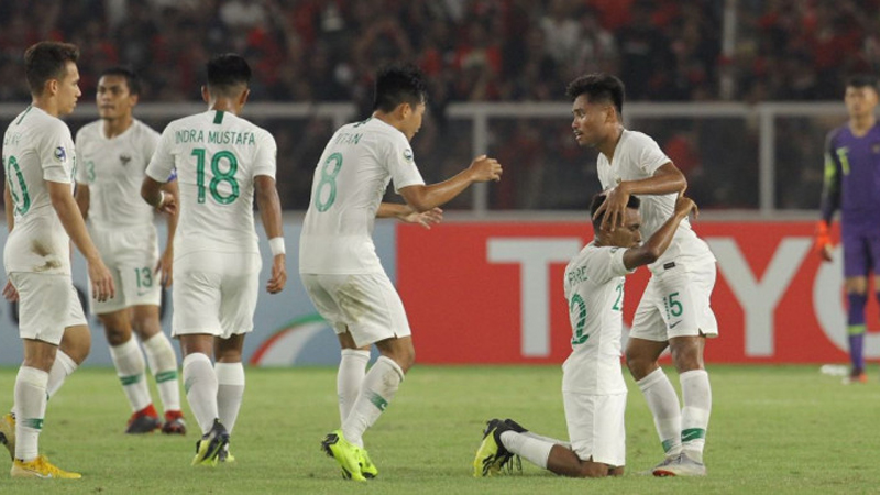 timnas-u-19-qatar-vs-timnas-u-19-indonesia-todd-rivaldo-ferre-3_20181022_221447.jpg