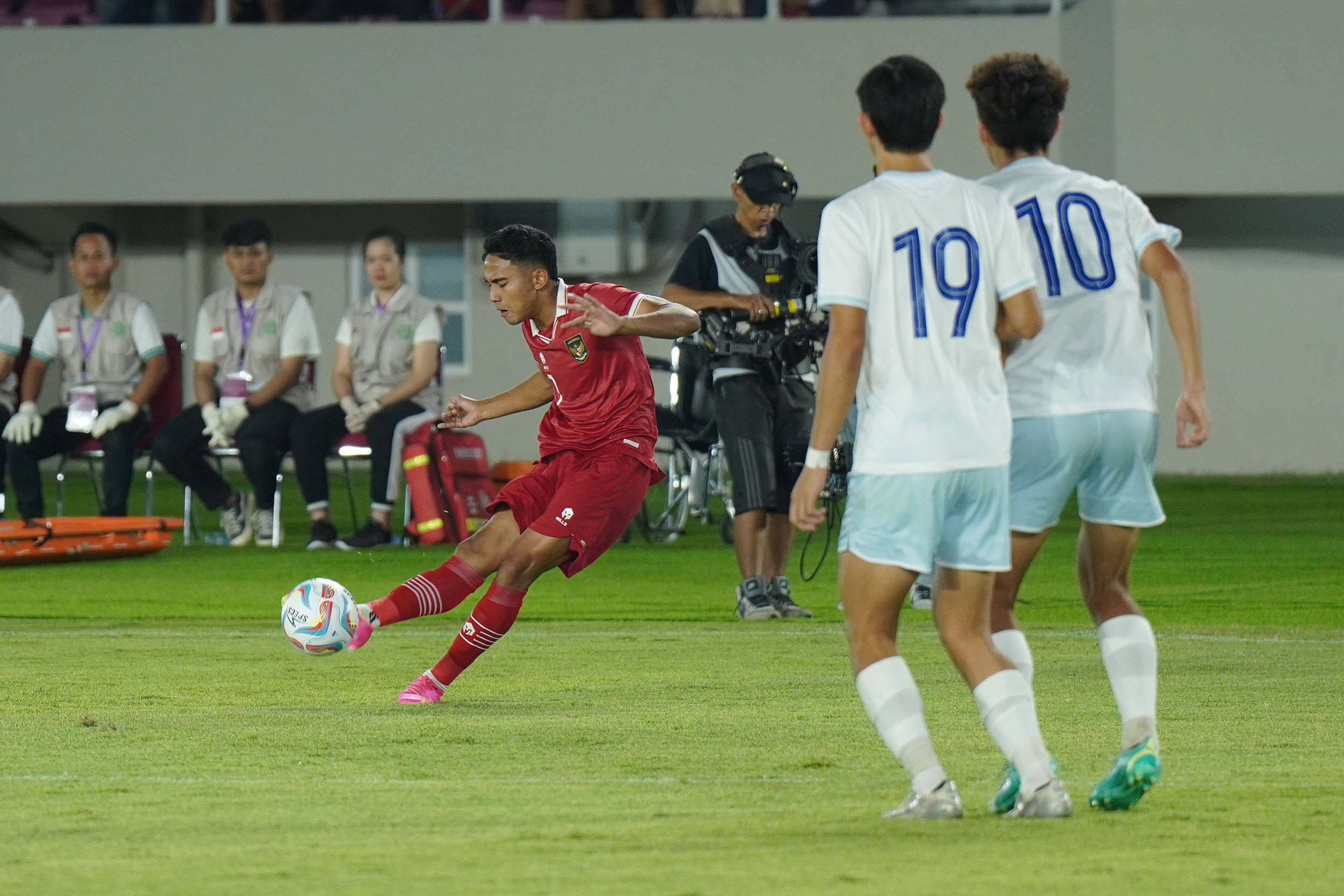 timnas-u23-indonesia-menang-telak-9-0_20230909_221543.jpg