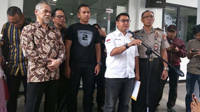 tio-pakusadewo-kejaksaan_20180403_145350.jpg