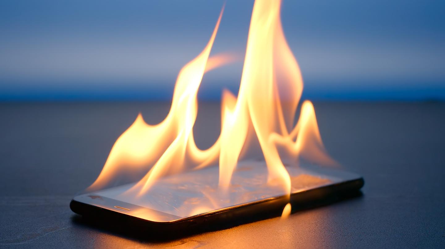 tips-sederhana-dan-mudah-membuat-handphone-tidak-cepat-panas.jpg