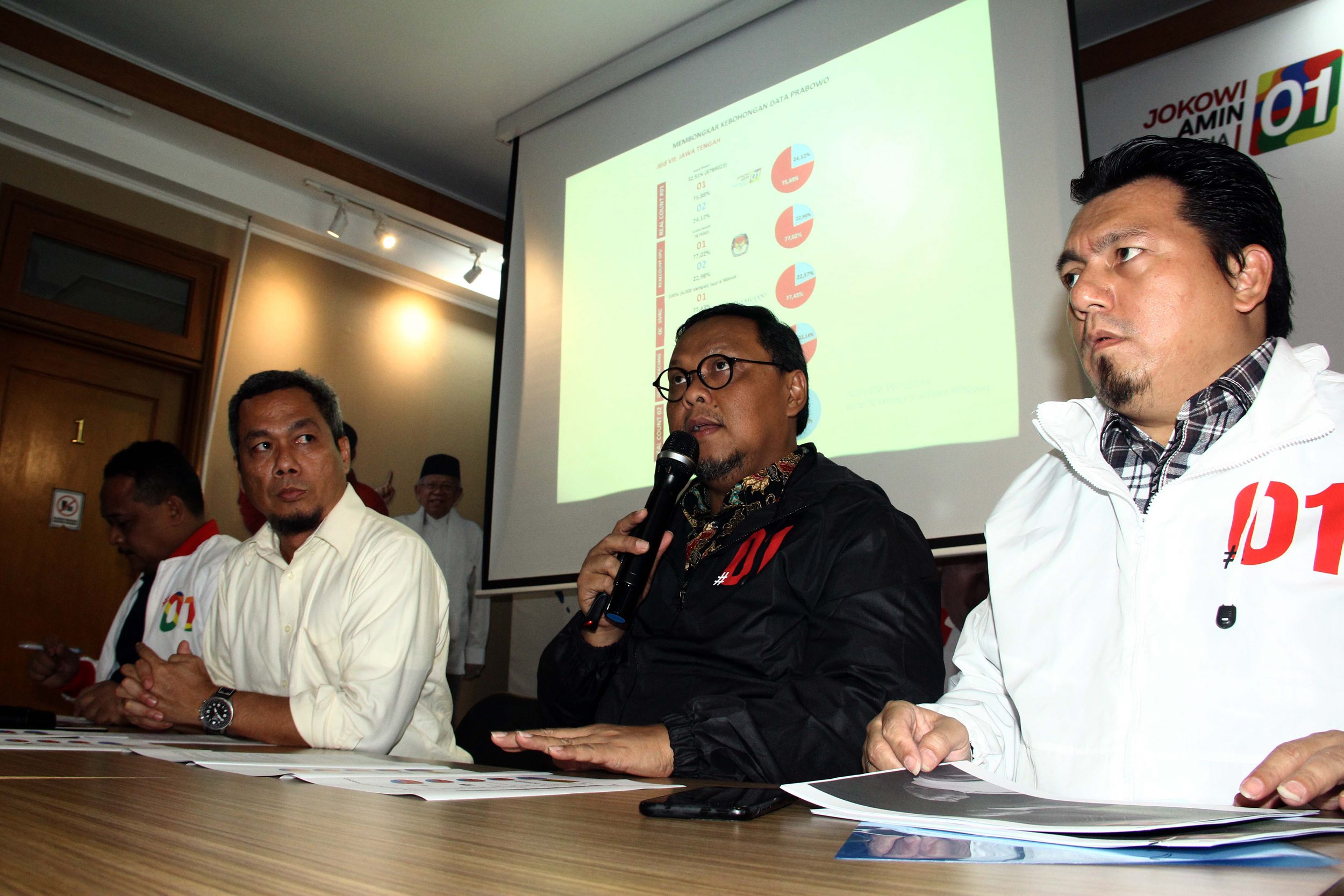 tkn-jumpa-pers-dugaan-kecurangan-pilpres-2019_20190426_111140.jpg